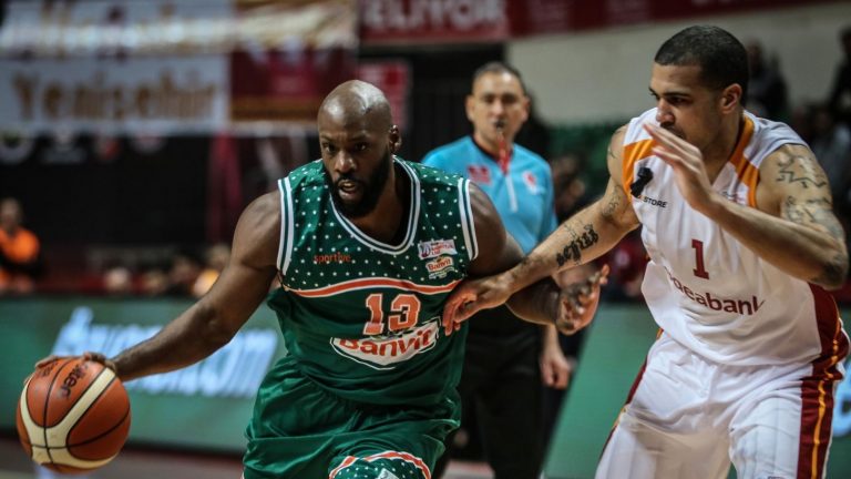 Banvit Galatasaray’ı son saniye üçlüğü ile devirdi