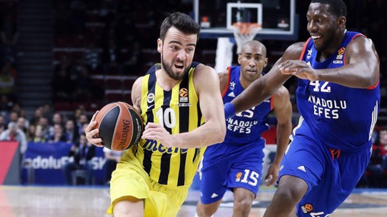 Derbide Kazanan Anadolu Efes
