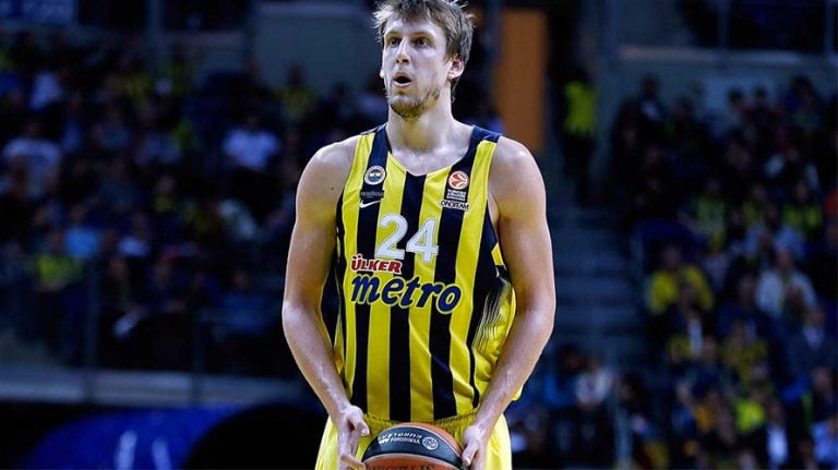 Vesely Deplasmanda Olmayacak