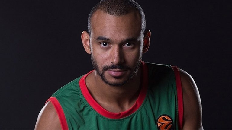 En İyi Savunmacı Adam Hanga