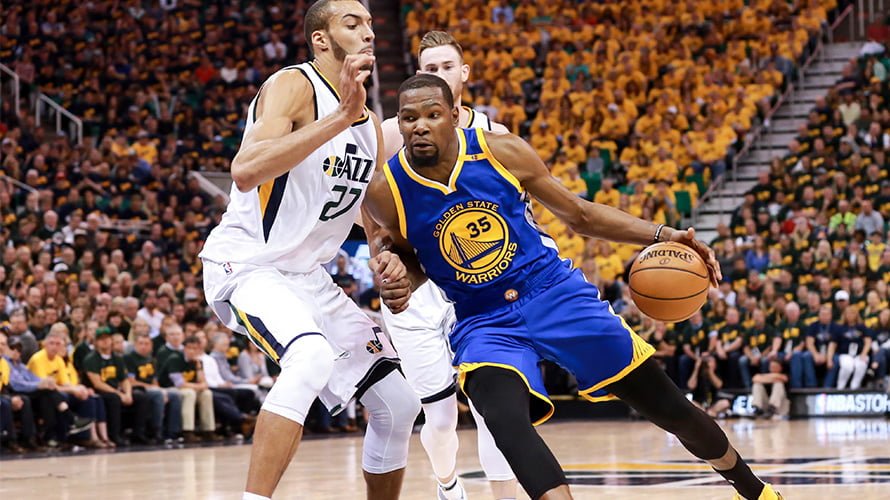 Warriors Bir Kez Daha Süpürdü