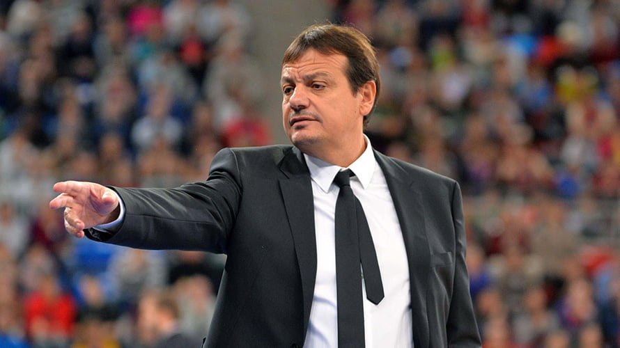 Fenerbahçe Bir Adım Önde