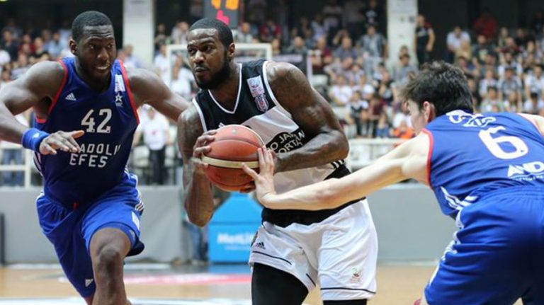 Anadolu Efes’e Puan Silme Cezası