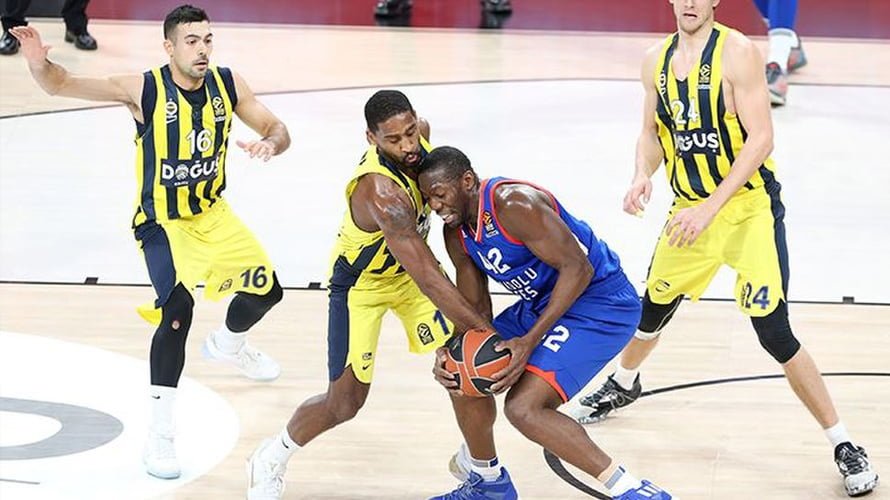 Eurolegue’de Türk derbisi Fenerbahçe’nin!