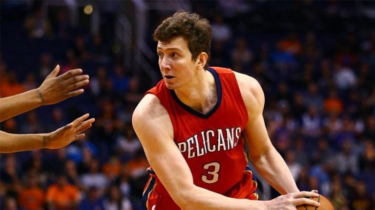 Ömer Aşık Chicago Bulls’a geri döndü