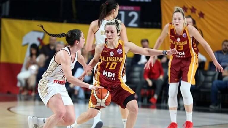 Cimbom kupaya göz kırptı