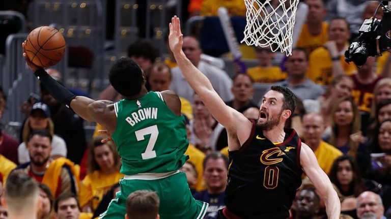 Cavs seride ilk kez kazandı