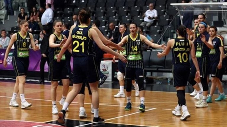 Fenerbahçe play-off’ta Hatay’ı yine yendi!