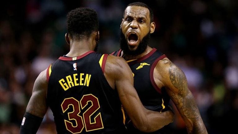 Cavs Boston’u devirdi! LeBron James üst üste 8. kez finalde!