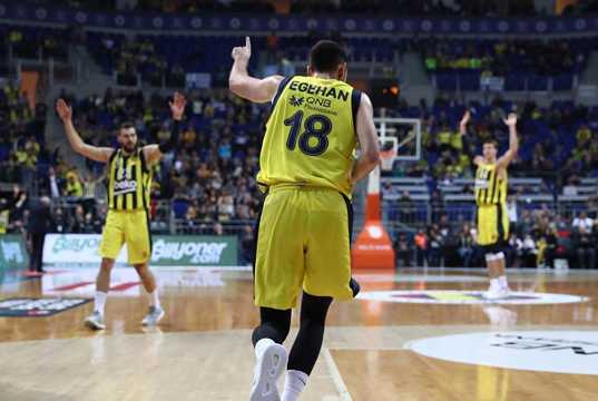 Euroleague haftanın en iyi 10 hareketinde Fenerbahçe’li Egehan Arna!