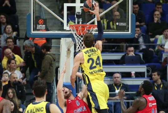 Fenerbahçe Genel Menajeri Jan Vesely'nin durumunu açıkladı