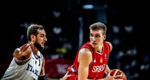 Sırbistan milli takımında Bogdanovic İtalya'yı mağlup eederken üstün bir performans sergiledi