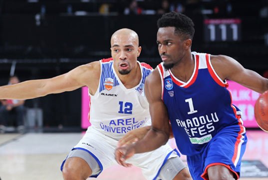 Anadolu Efes Büyükçekmece karşısında zorlanmadan kazandı [ÖZET]