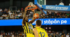 Fenerbahçe Beko Derrick Williams