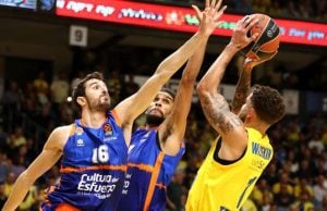 Wilbekin'li Maccabi FOX Valencia'yı devirdi