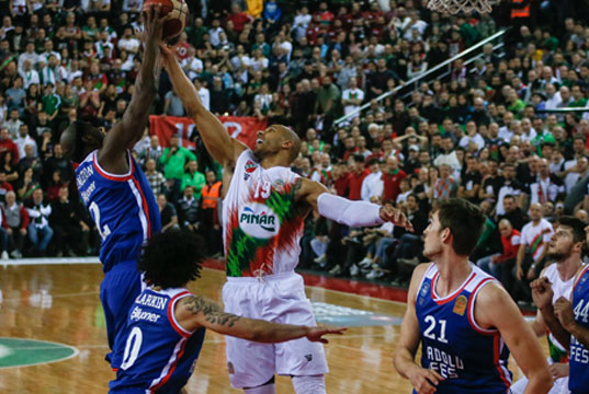 Anadolu Efes Pınar Karşıyaka karşılaşması ING Basketbol Süper Ligi