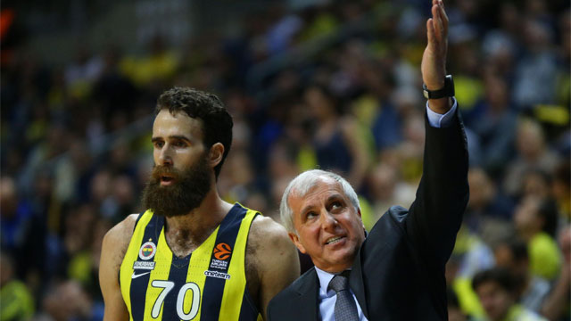 Fenerbahçe Beko'nun THY Euroleague'in 26. haftasında Valencia ile deplasmanda oynayacağı maç öncesinde koç Zeljko Obradovic ile İtalyan basketbolcu Luigi Datome maç önü görüşlerini paylaştı.