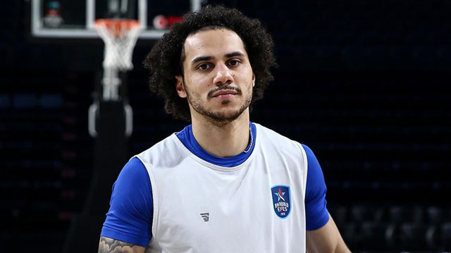 Resmileşti, Shane Larkin Türk Vatandaşı oldu!