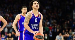 Shane Larkin sakatlandı