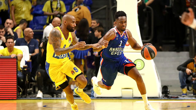 Larkin kaçırdı, Anadolu Efes Maccabi'ye mağlup oldu!