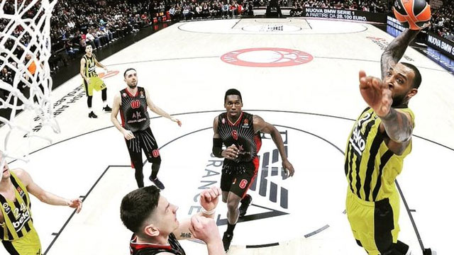 derrick-williams-sosyal-medyadan-gelen-soruları-cevapladı derrick-williams-sosyal-medyadan-gelen-soruları-cevapladı