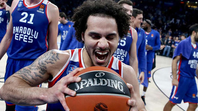 Anadolu Efes'in yıldızı Shane Larkin'in belgeseli yayınlandı (Tr Altyazılı)