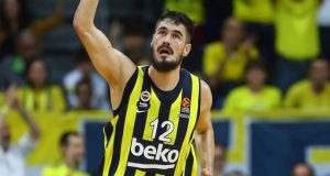 Fenerbahçeli Kalinic ve Efesli Micic'e milli davet