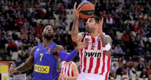 Georgios Printezis Olympiakos ile nikah tazeledi